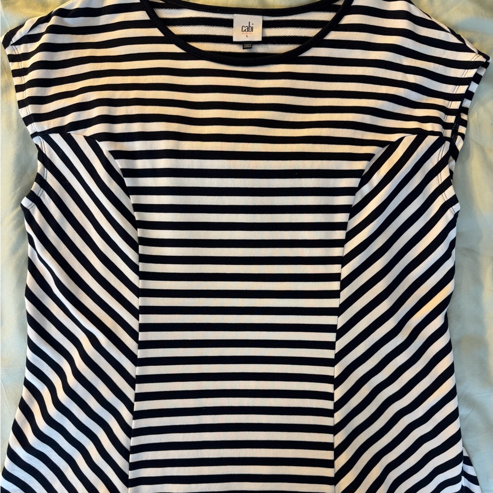 NWOT Cabi Illusion Tee. Navy/white striped. Size Large. - Picture 3 of 9